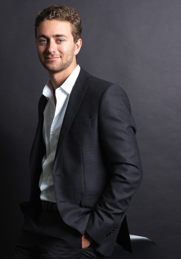 Portrait de Milan Broquet, consultant à l'agence de Lyon